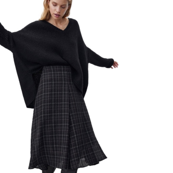 Massimo Dutti Dresses & Skirts - 💟 MASSIMO DUTTI Black Check Box Pleat Seersucker A-Line Midi Skirt Size XS